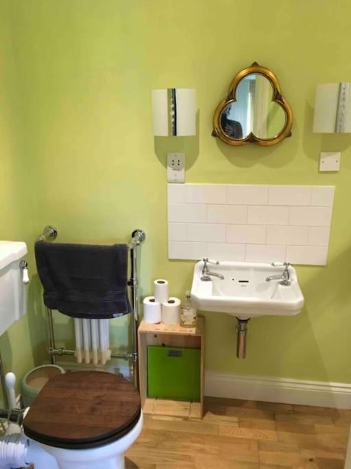 Windsor/Legoland/Ascot Charming 3Br Home In Centre Екстер'єр фото
